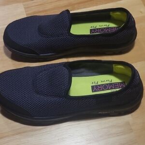 Sketchers Memory Foam Foam Fit ladies shoes size 7.5